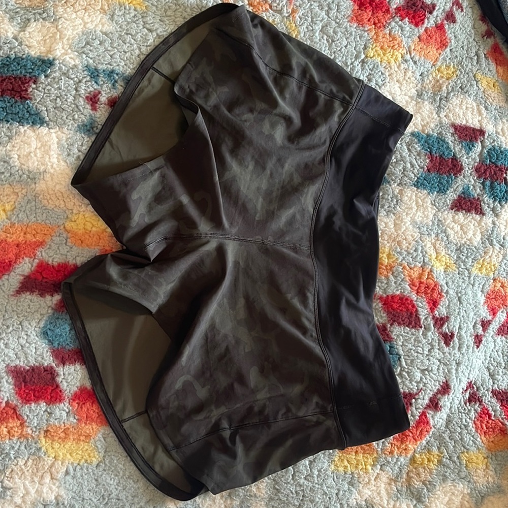 Camo Lululemon SpeedUp Short